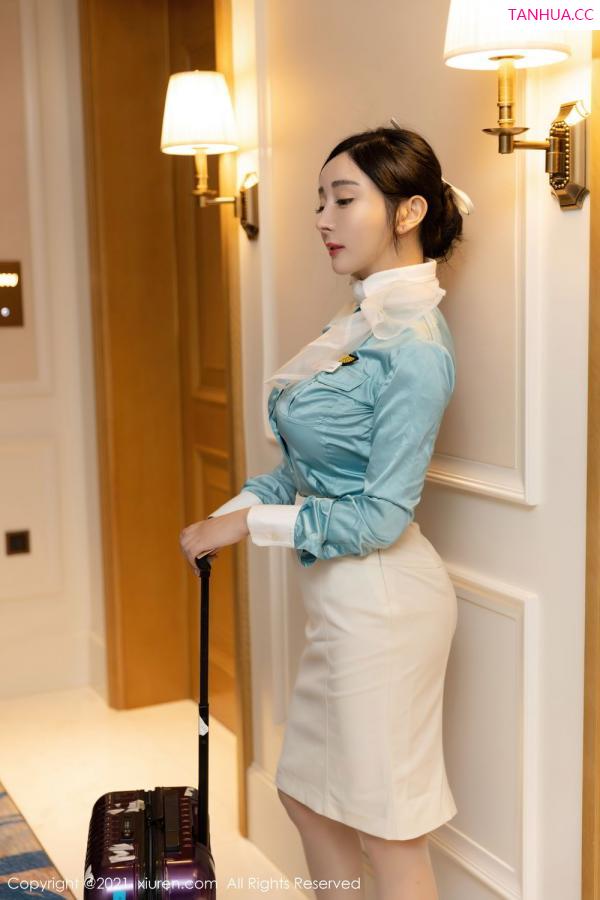 允薾  [XiuRen秀人网]高清写真图 2021.01.18 No.3014 允爾第3张图片